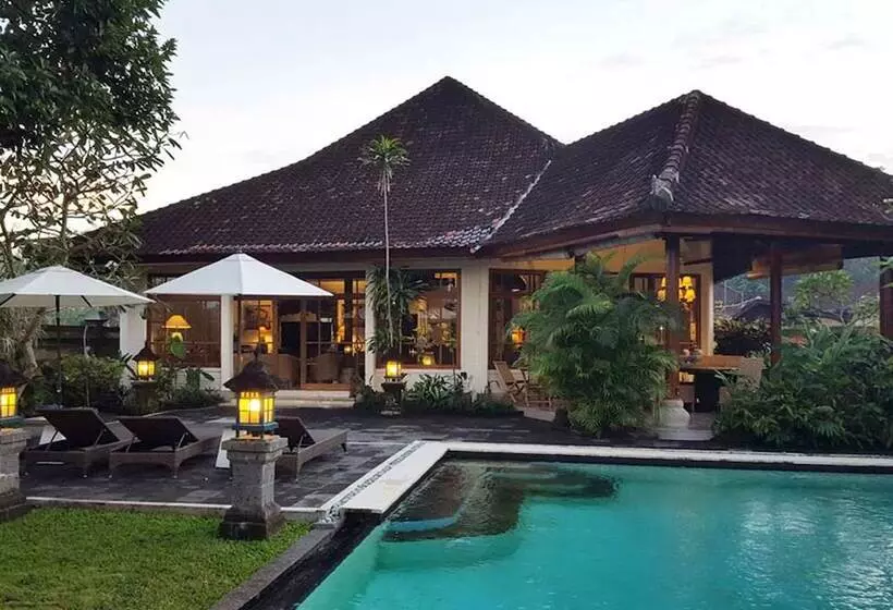 Villa Kompiang Bali