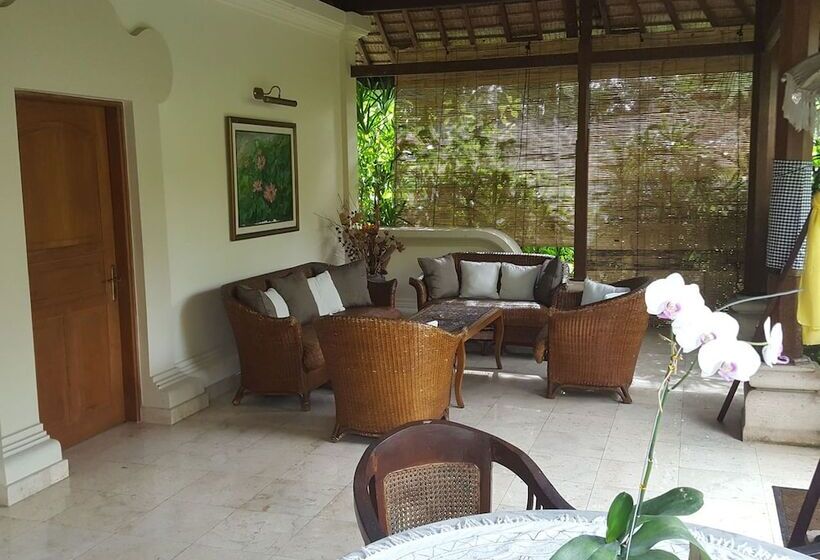 Villa Kompiang Bali