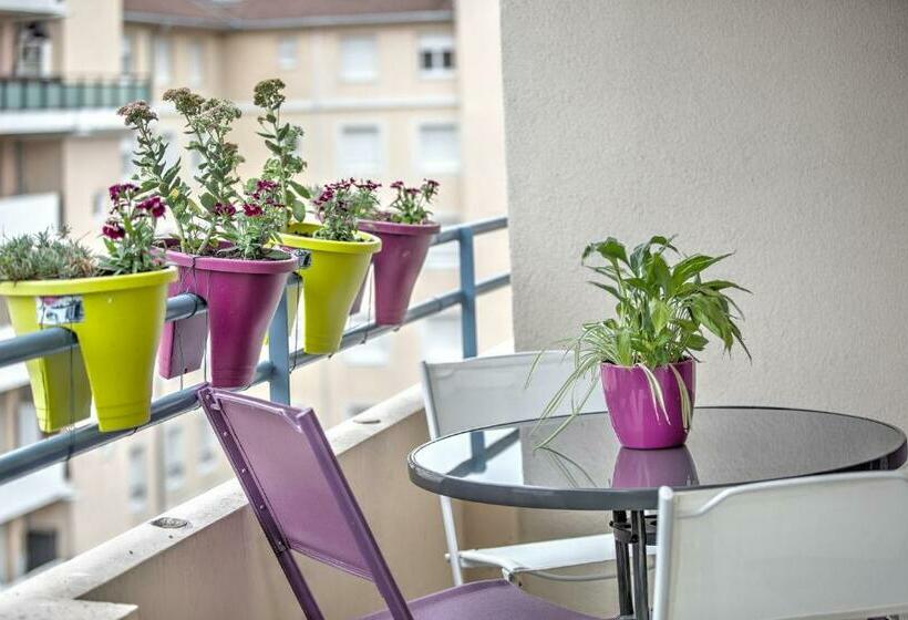 Le Jardin De L Atrium Appartement Moderne Proche De Genève Et Palexpo