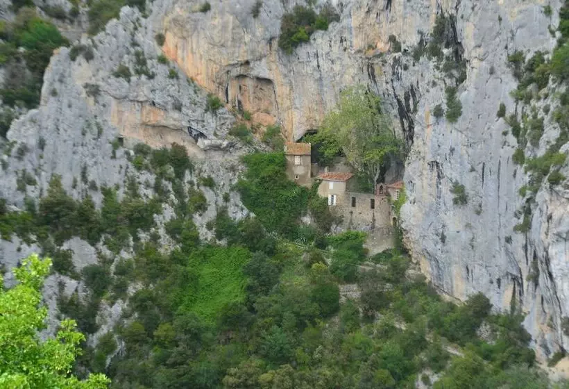 Aamiaismajoitus (B&B) Chambres D'hotes L'amandier