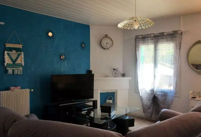 Aamiaismajoitus (B&B) Chambres D'hotes L'amandier