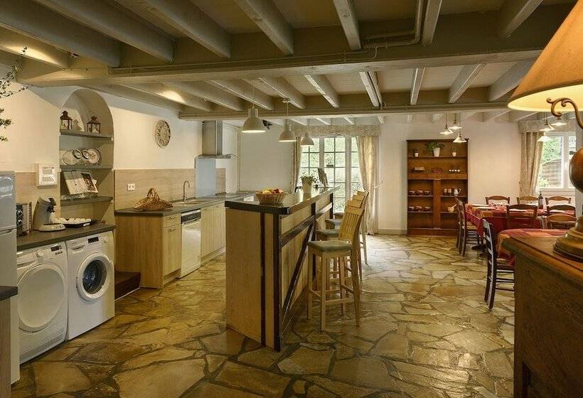 ベッドアンドブレックファースト L'auberge Cavalière