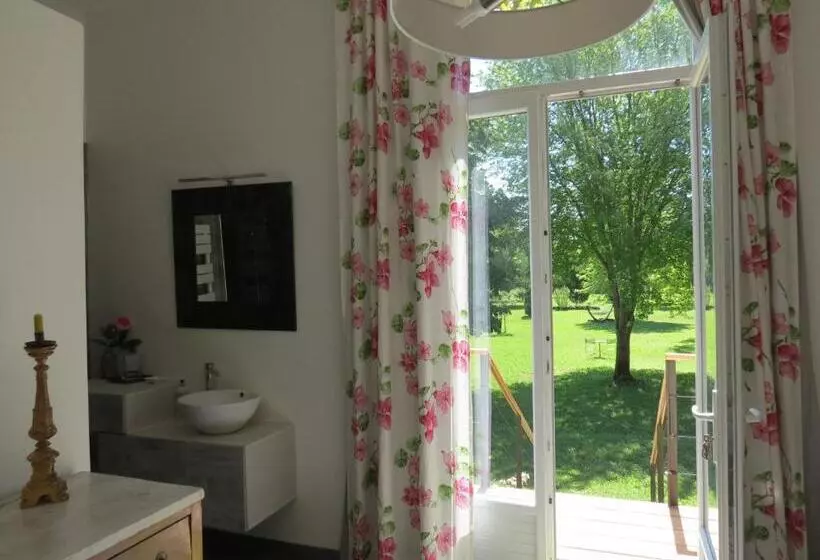 Aamiaismajoitus (B&B) Le Jardin Chambre D Hotes