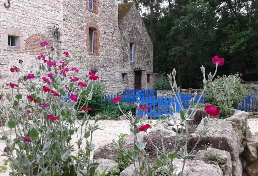 ベッドアンドブレックファースト Le Moulin Des Valignards