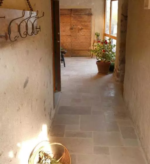 Aamiaismajoitus (B&B) Maison Du Figuier