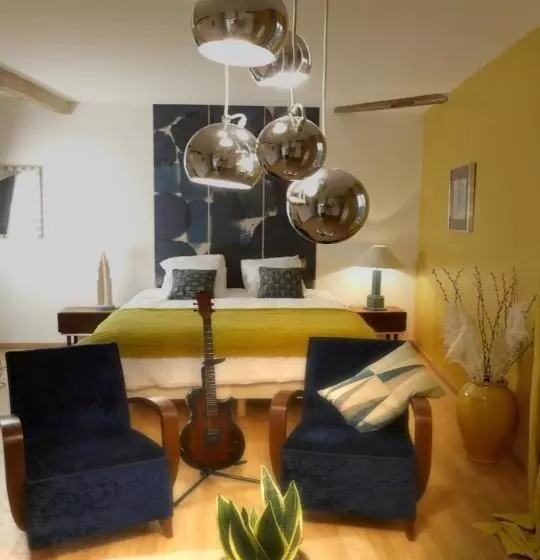 Aamiaismajoitus (B&B) Maison Du Figuier