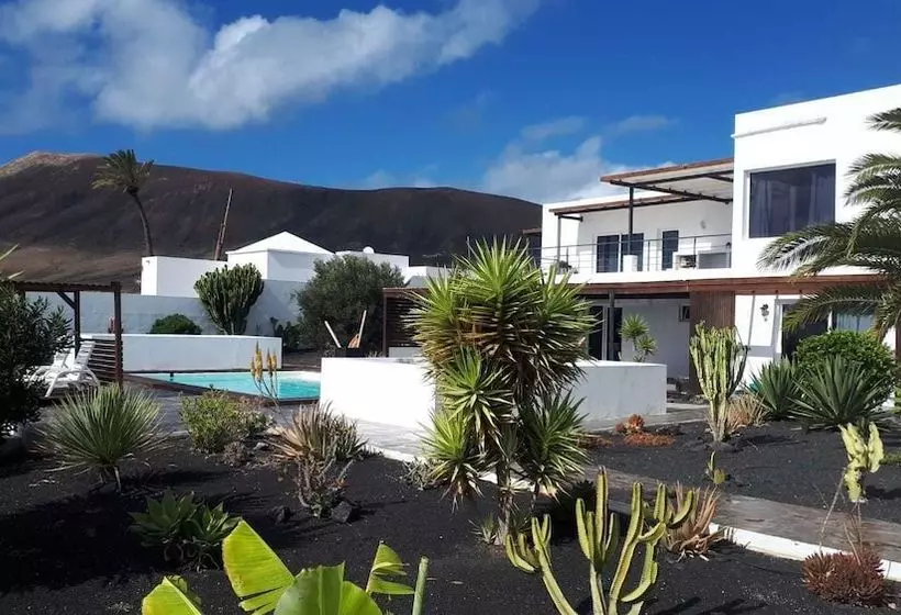 Casa Amanecer