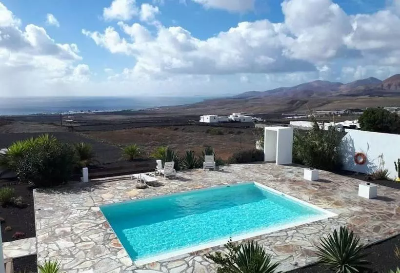 Casa Amanecer