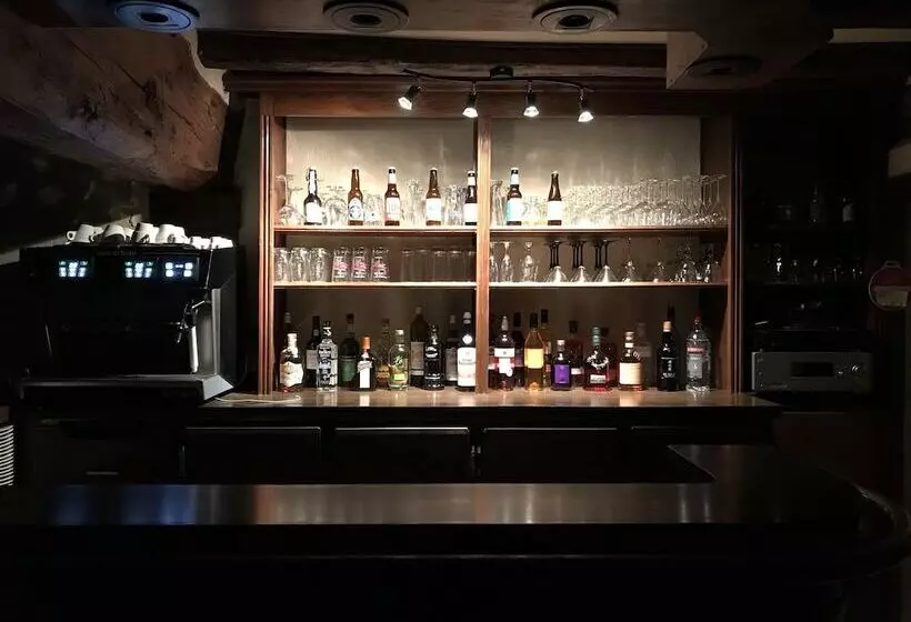 ホテル Auberge De La Croix Blanche