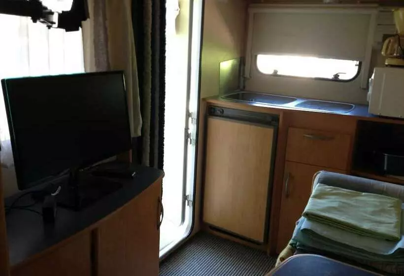 Hotelli Camping A La Ferme De Cornaton