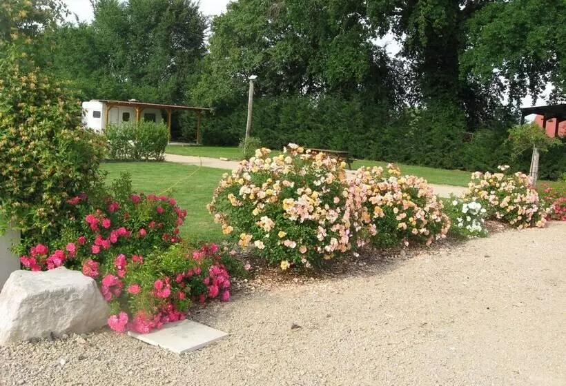 Hotelli Camping A La Ferme De Cornaton