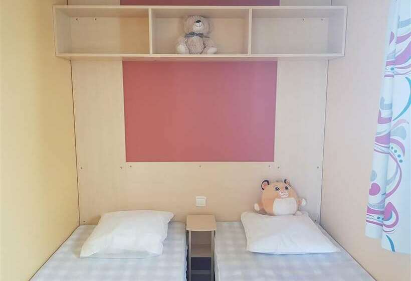 فندق Tonneau Herbergement Insolite Au Camping Des Nieres