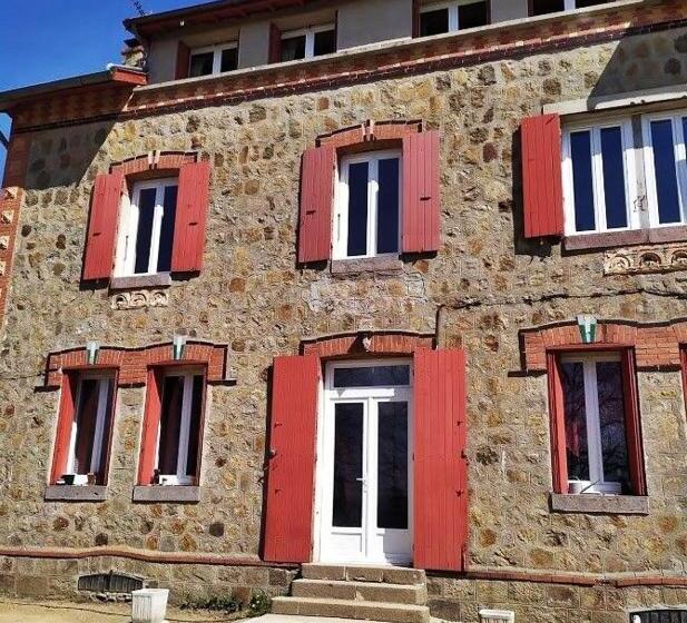 مبيت وإفطار La Cabanette