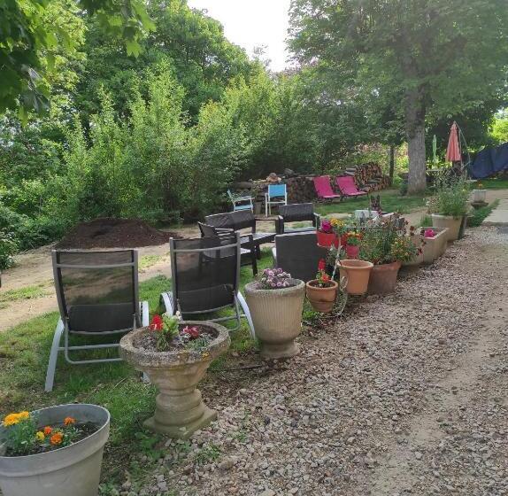 مبيت وإفطار La Cabanette