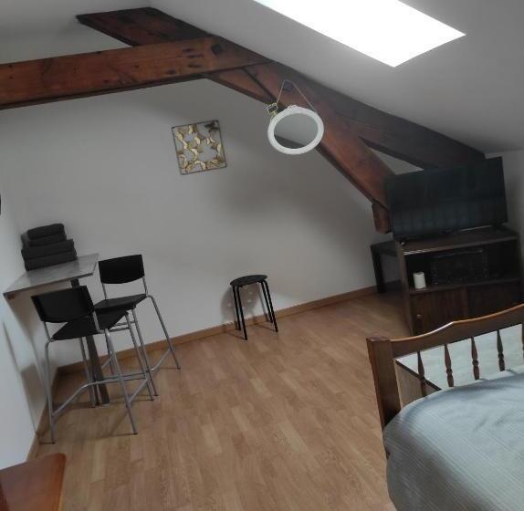 مبيت وإفطار La Cabanette