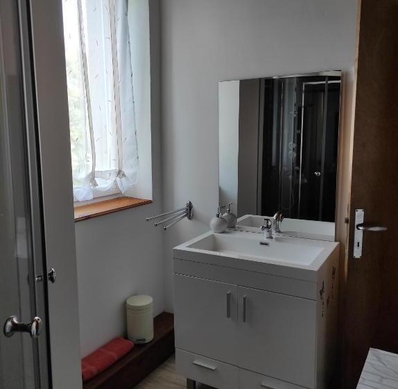 مبيت وإفطار La Cabanette