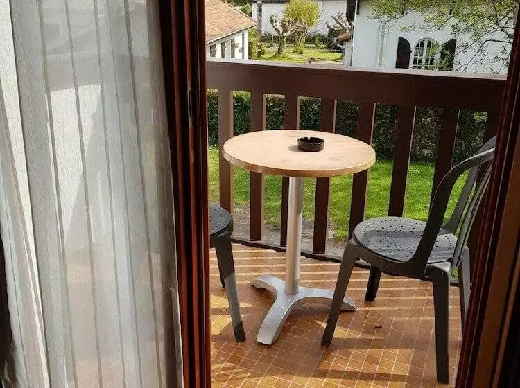 Hotelli Hôtel Du Lac