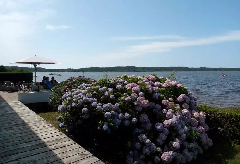 Hotelli Hôtel Du Lac