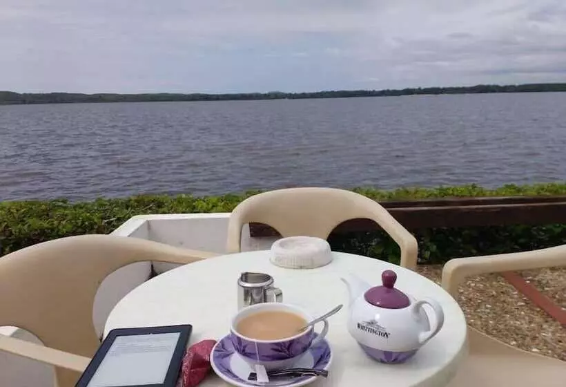 Hotelli Hôtel Du Lac