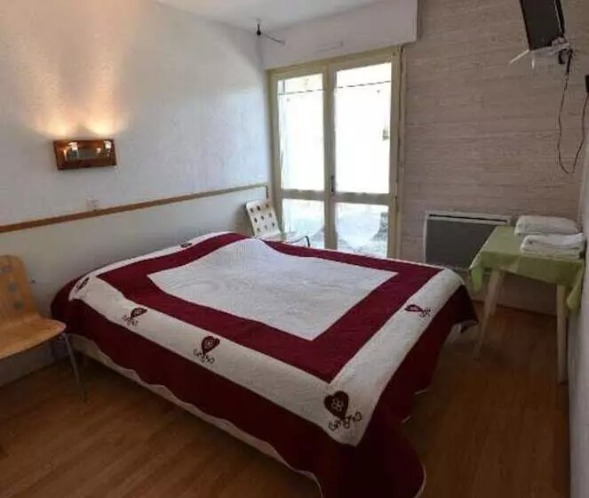 ホテル Logis Hôtel Les Lodges Du Lac