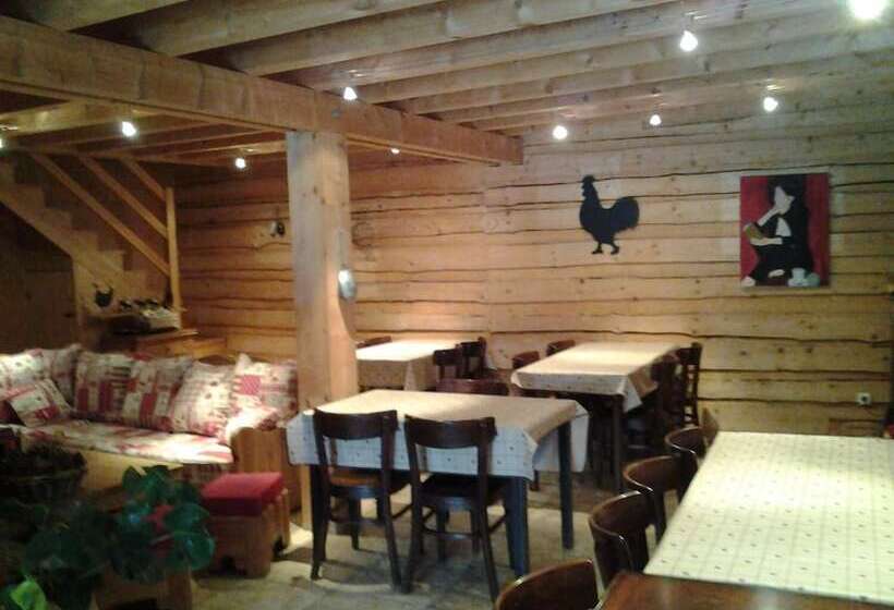 פנסיון La Grange De L'errance