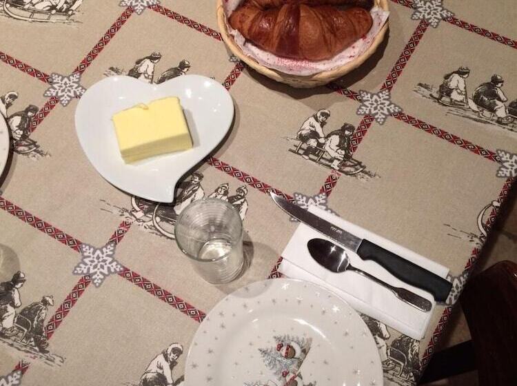 פנסיון La Grange De L'errance