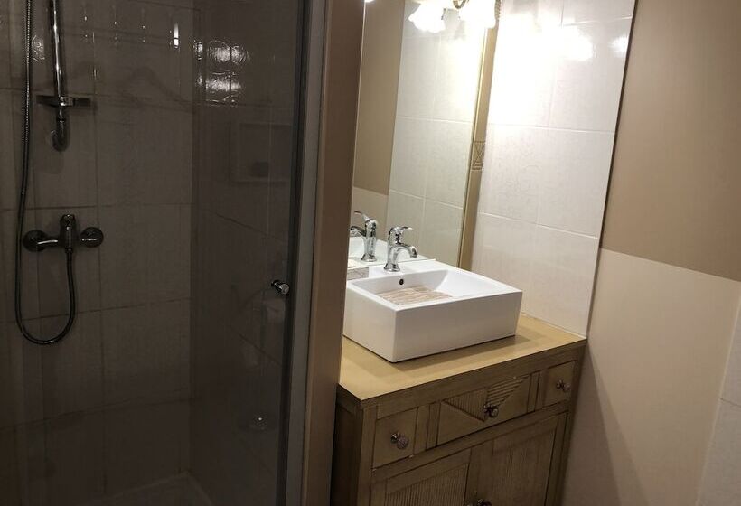 膳宿费 L'arbre D'alaïs