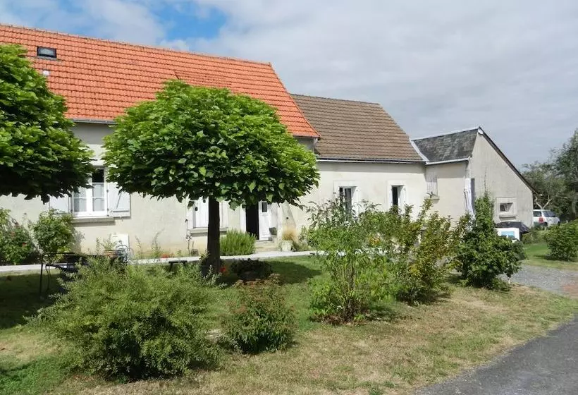 Majatalo Le Puits De La Montree