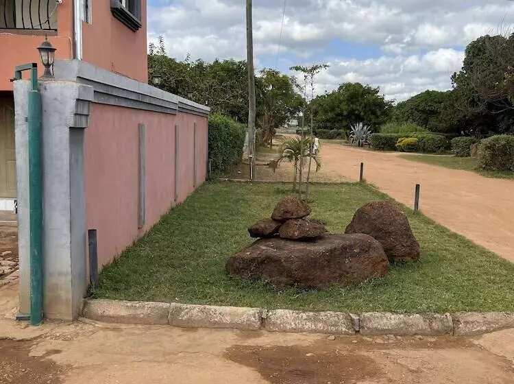 پانسیون Nalikwanda Guest House