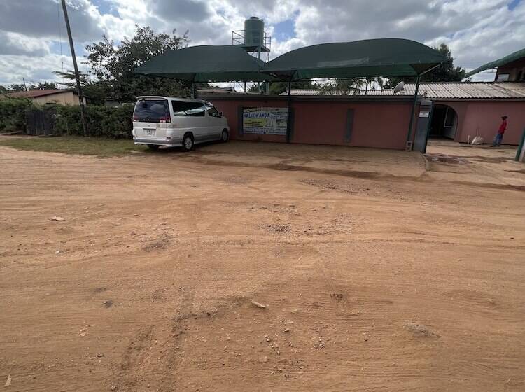 پانسیون Nalikwanda Guest House