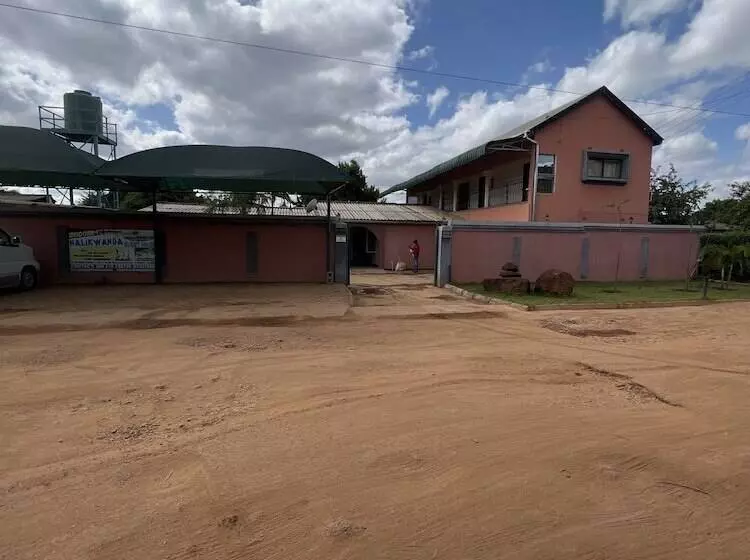 پانسیون Nalikwanda Guest House