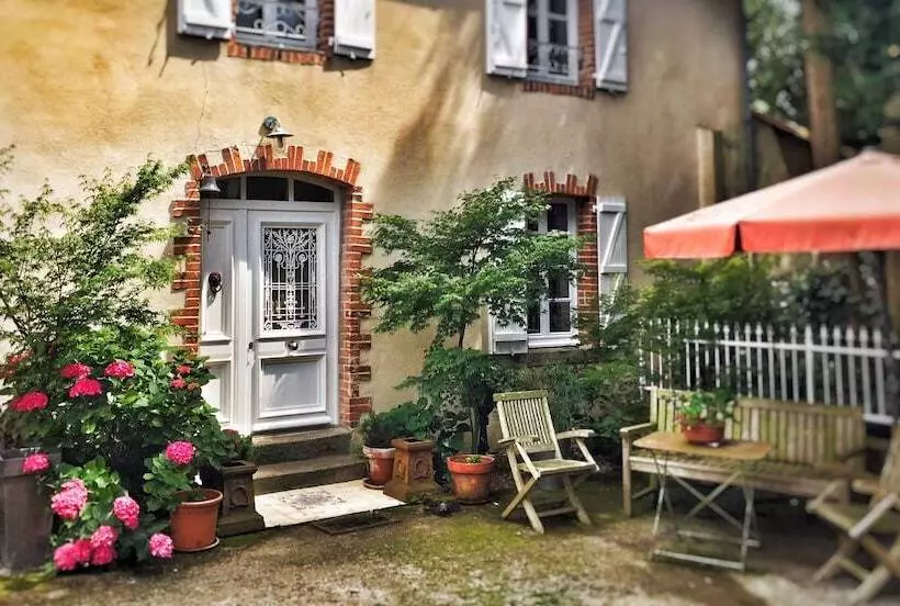 Majatalo Relais De Chasse La Chaignaie