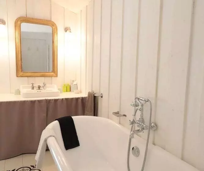 Majatalo Relais De Chasse La Chaignaie