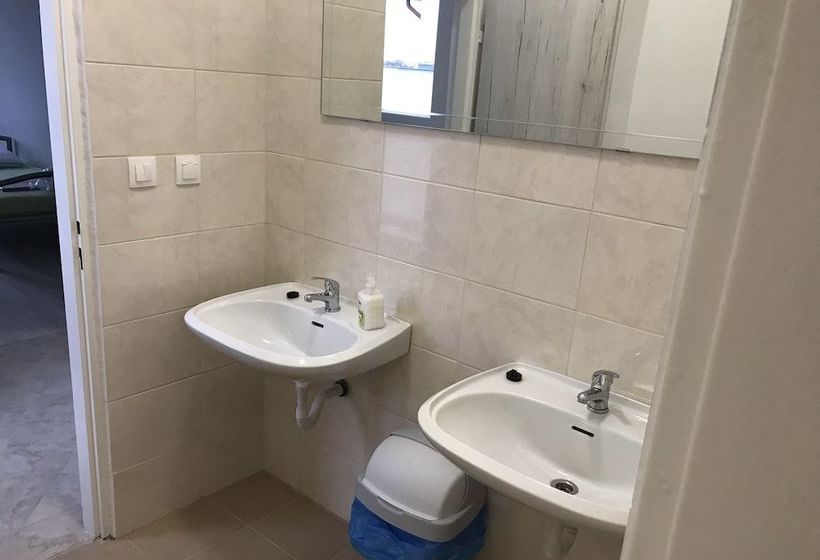 הוסטל Ubytovňa šamorín