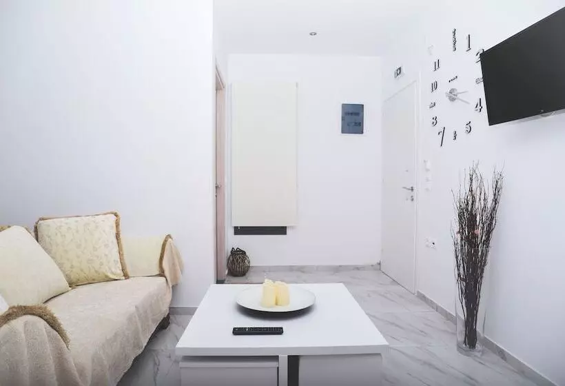 Albertos House