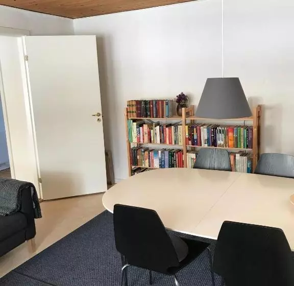 تختخواب و صبحانه æblegården