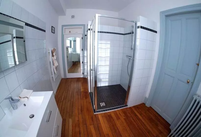 Aamiaismajoitus (B&B) La Maison D Hôtes De Toucy