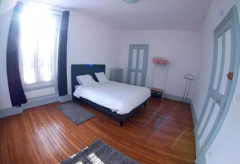 Aamiaismajoitus (B&B) La Maison D Hôtes De Toucy