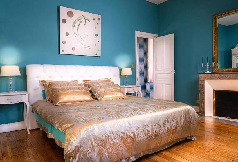 Aamiaismajoitus (B&B) Le Château Des Tourelles En Vendée