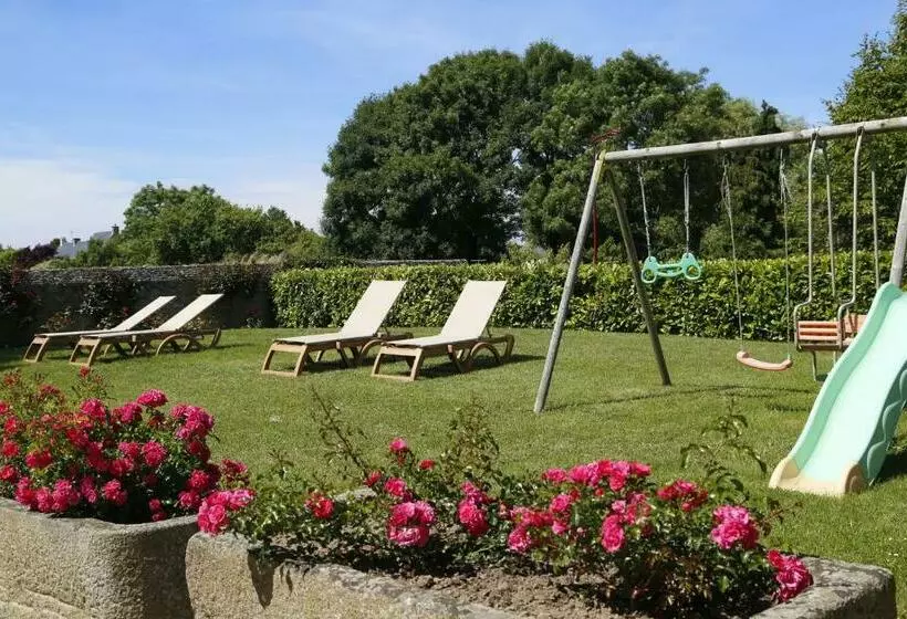 ベッドアンドブレックファースト Le Clos Des Courtines  Les 4 Vents