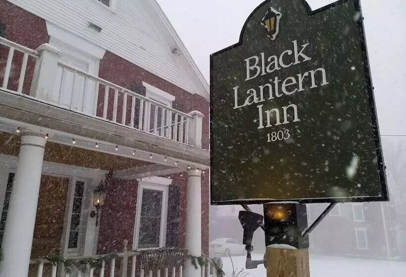 Black Lantern Inn