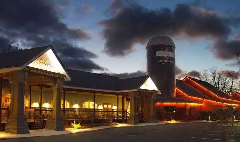 Emerson Resort & Spa