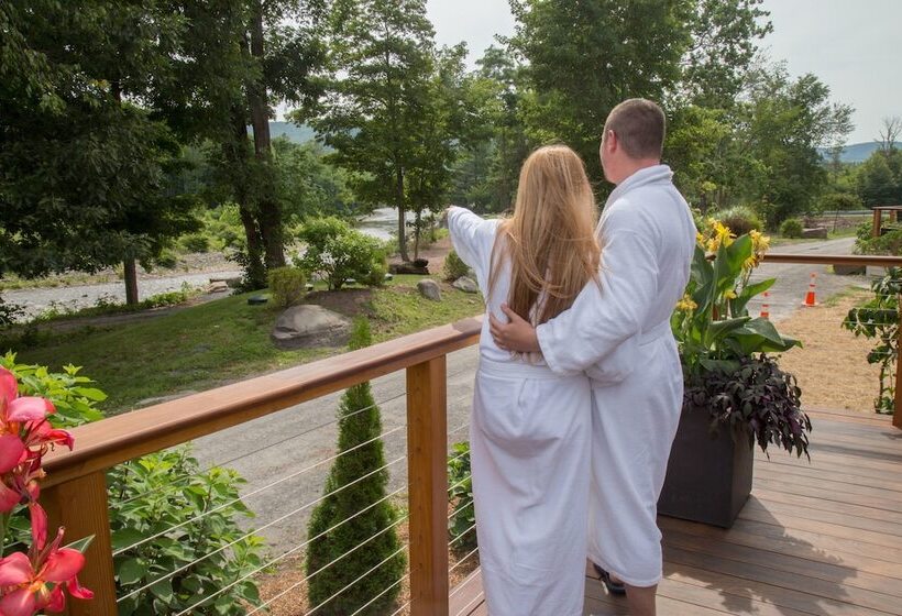 Emerson Resort & Spa