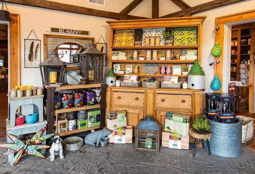 Emerson Resort & Spa