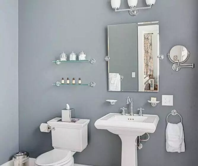 Historic Birch Lodge And Motel