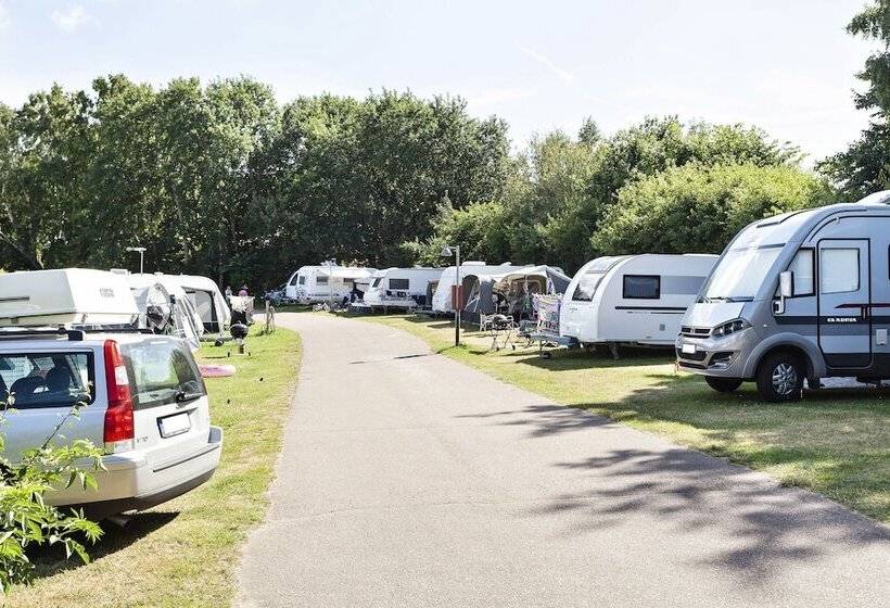 בית מלון כפרי First Camp Mölle