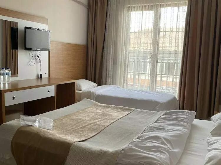 ホテル Igneada Parlak Resort