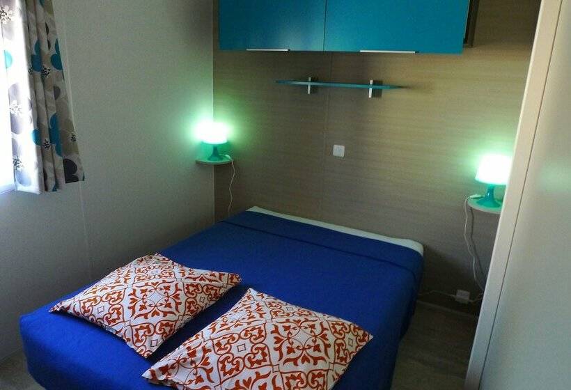 Отель Mobilandes Sanguinet