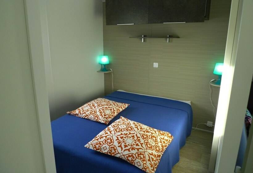 Отель Mobilandes Sanguinet