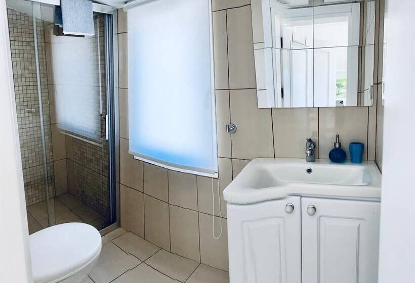 호텔 Villa White Apart